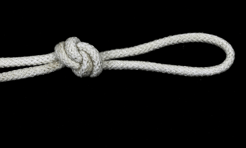 How to tie a double overhand knot