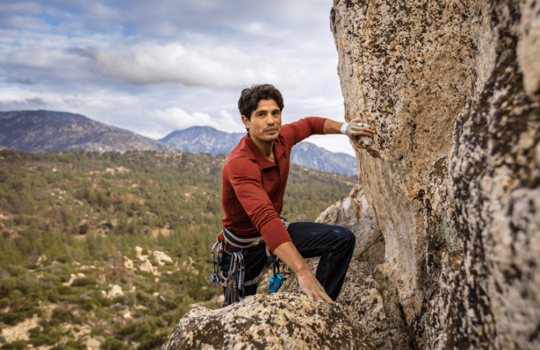 how to tape hands for crack climbing