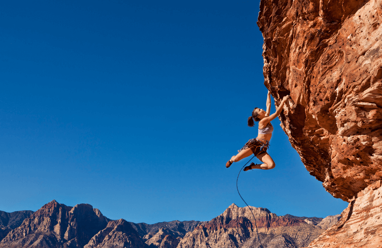Advantages of Rock Climbing Training 