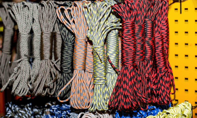 Paracord for rappelling